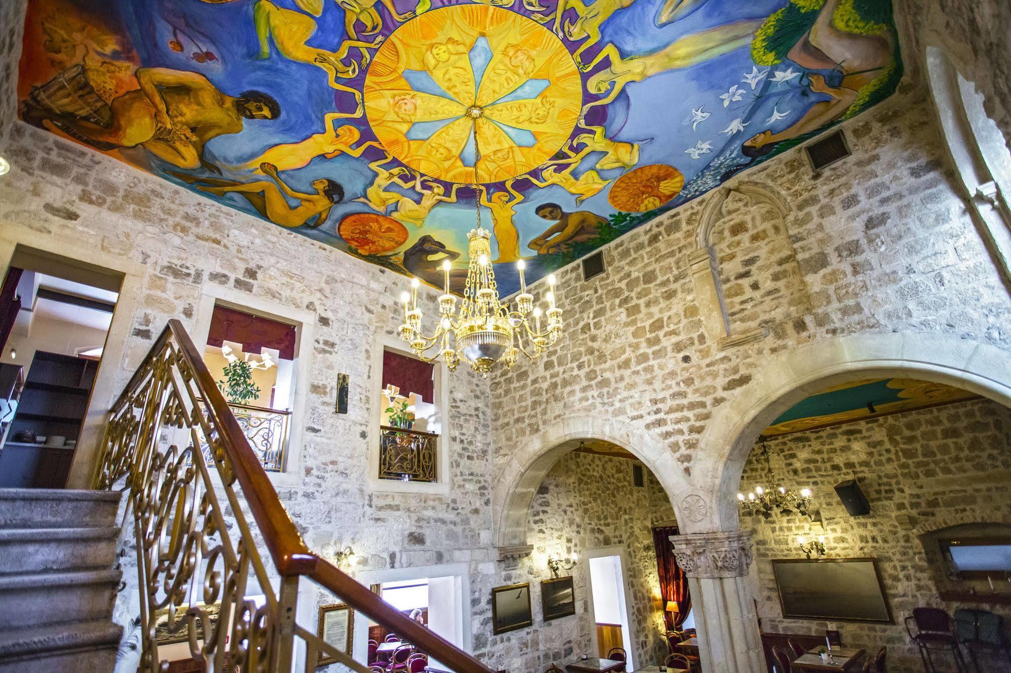 Grisogono Palace Heritage Residence Split Exterior photo